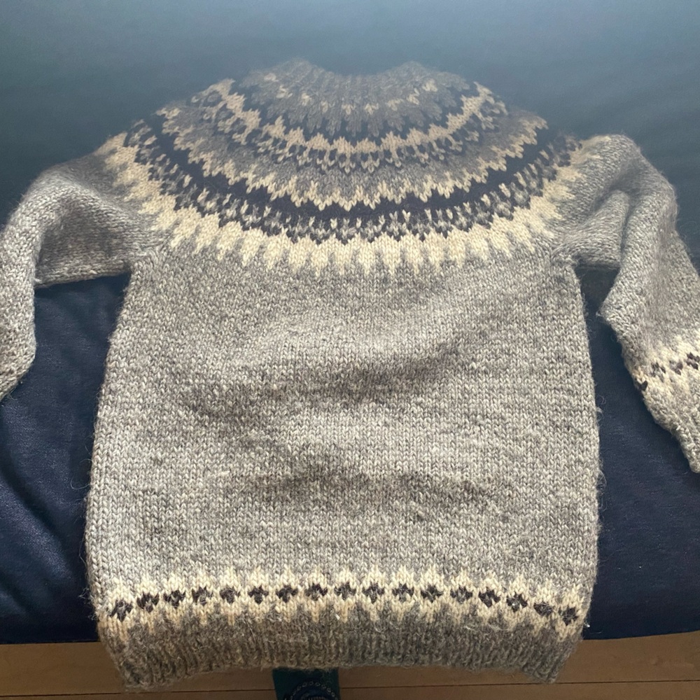 Authentic heavy Icelandic Wool sweater - Picture 2 of 8